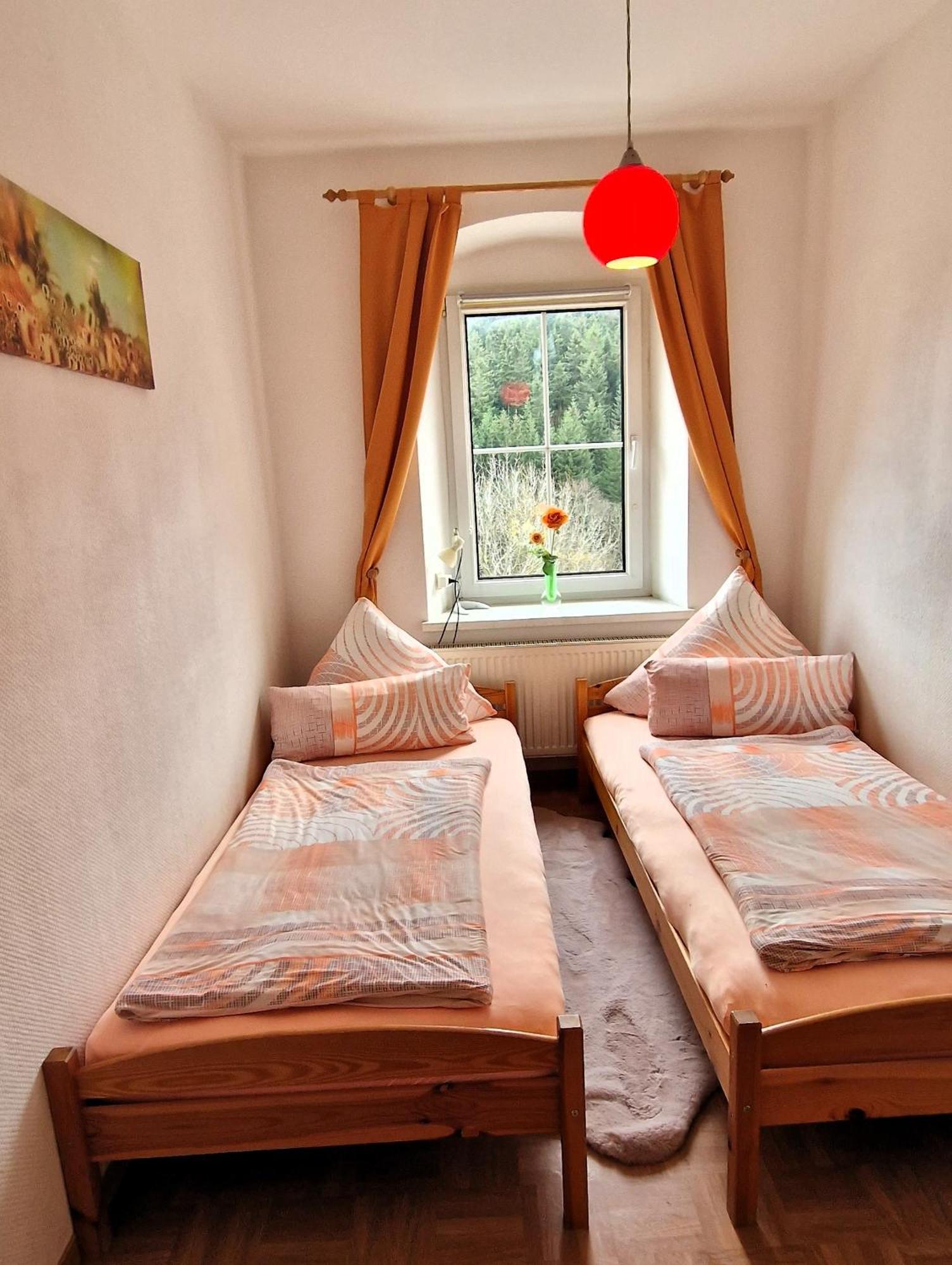 Ferienwohnungen "Am Schloessel" كورورت اوبرويسنثا المظهر الخارجي الصورة